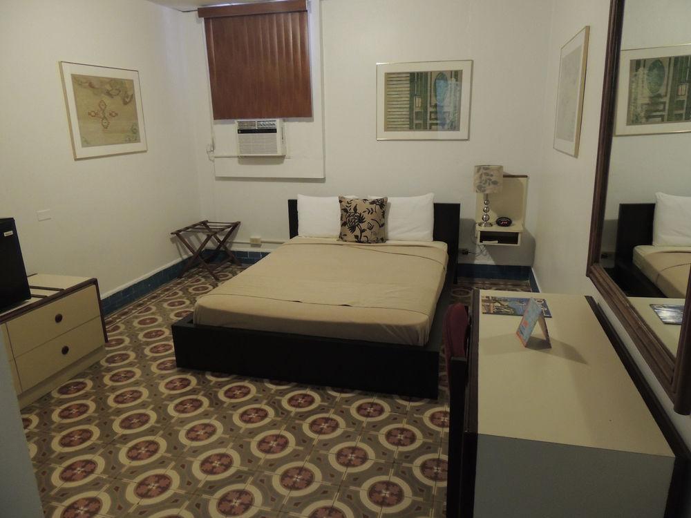 Hotel Colonial Mayaguez Buitenkant foto