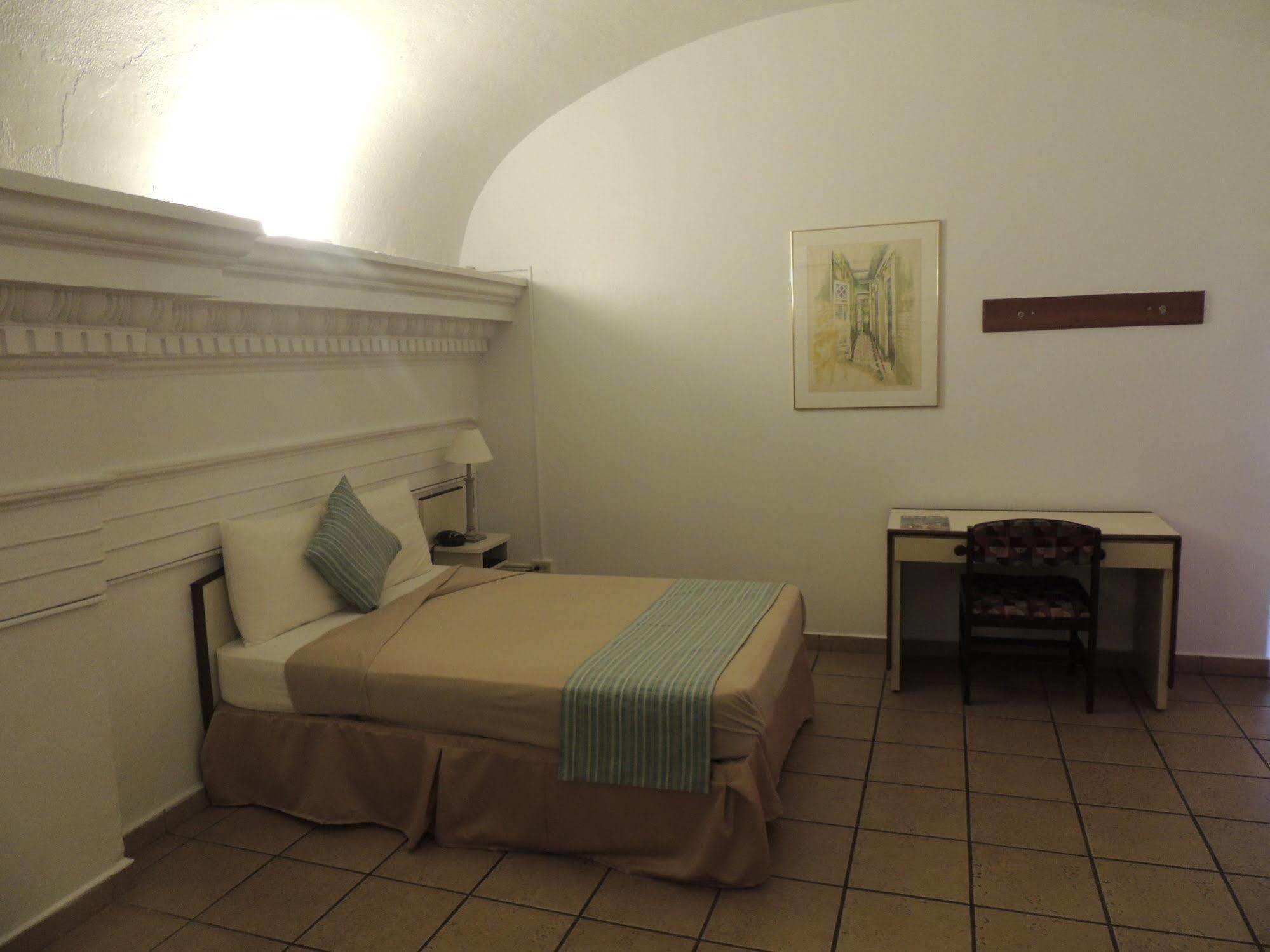 Hotel Colonial Mayaguez Buitenkant foto